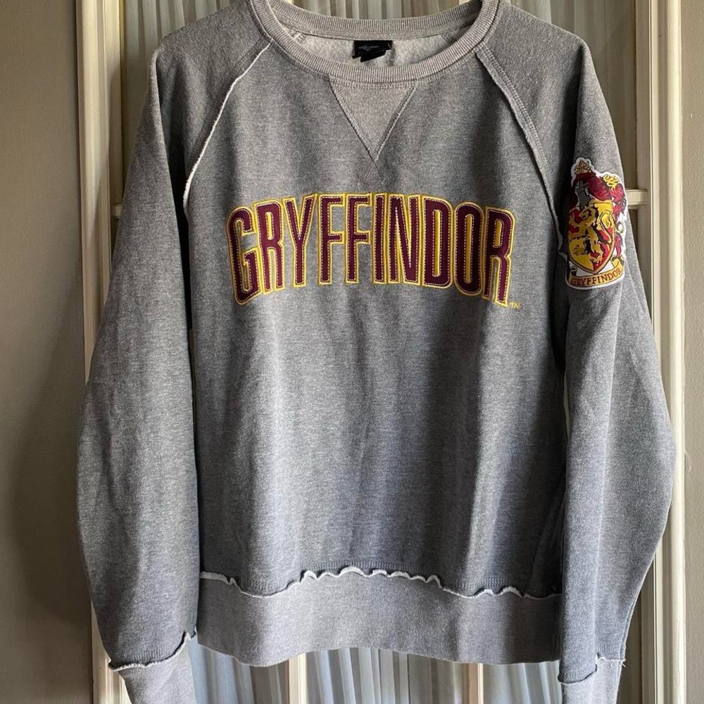 Gryffindor Harry Potter Embroidered Fleece Crewneck Sweatshirt